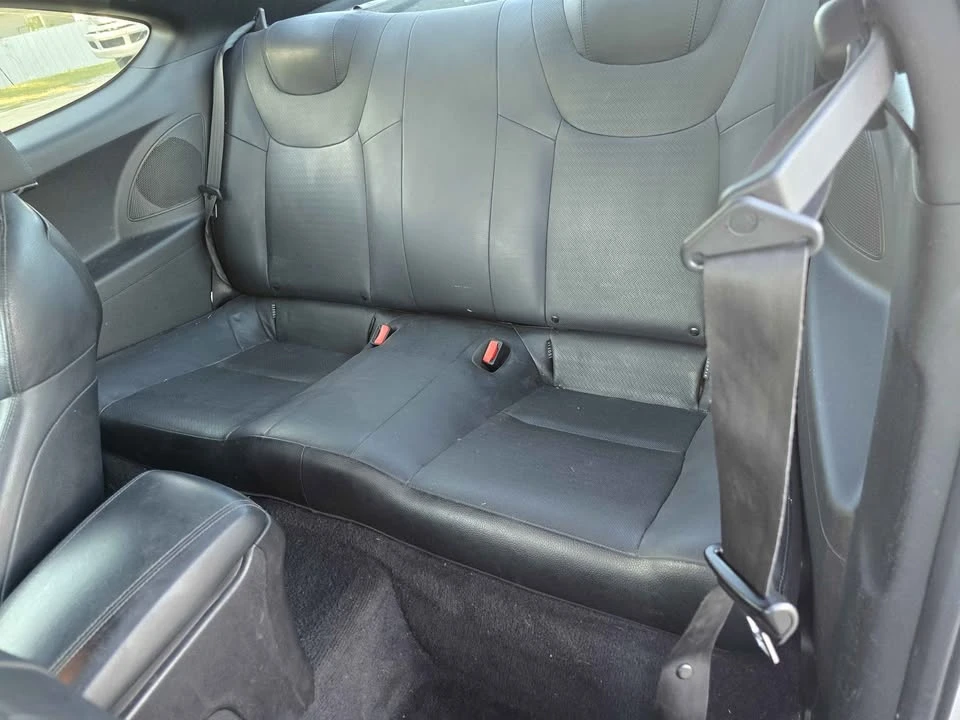 2016 Hyundai Genesis Coupe - Image 14 of 20