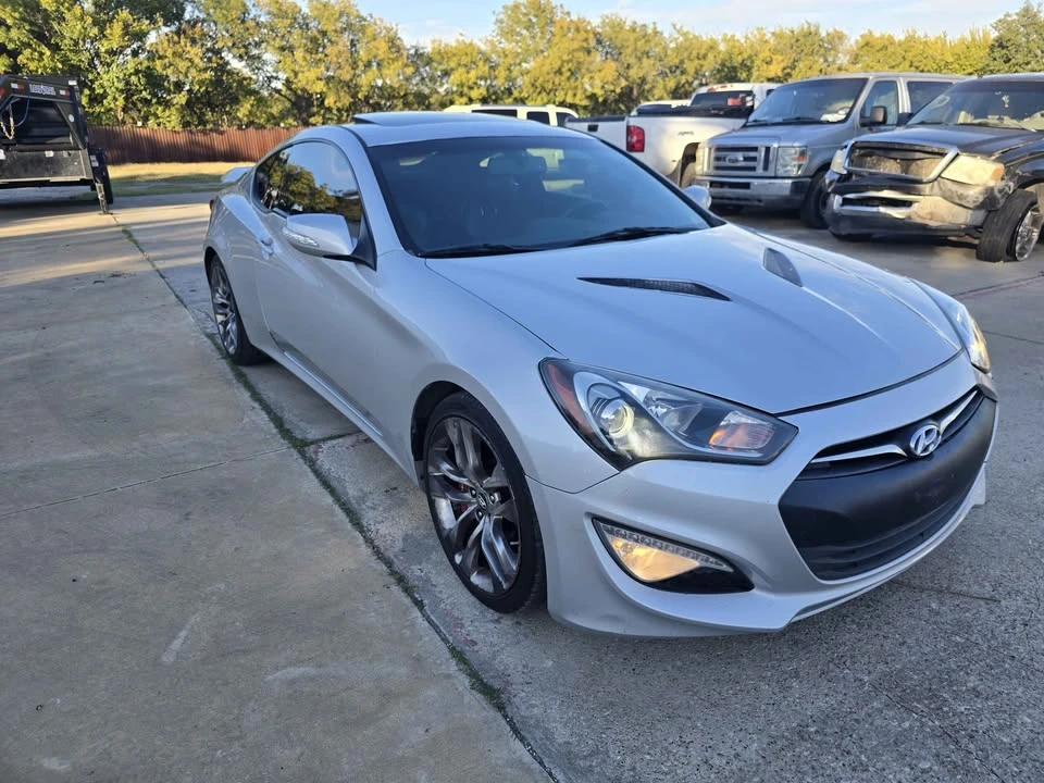 2016 Hyundai Genesis Coupe - Image 3 of 20