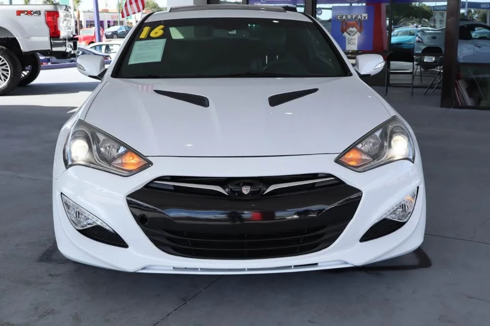 2016 Hyundai Genesis Coupe - Image 6 of 13