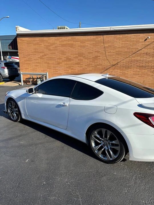 2016 Hyundai Genesis Coupe - Image 4 of 8