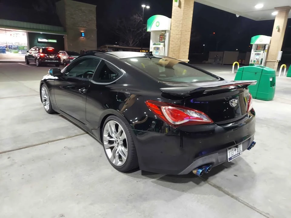 2016 Hyundai Genesis Coupe - Image 6 of 19