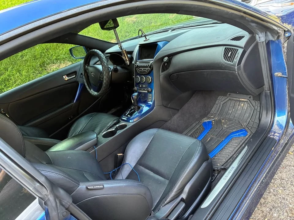 2016 Hyundai Genesis Coupe - Image 8 of 8