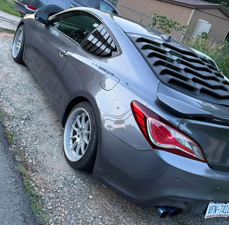 2016 Hyundai Genesis Coupe - Image 6 of 10