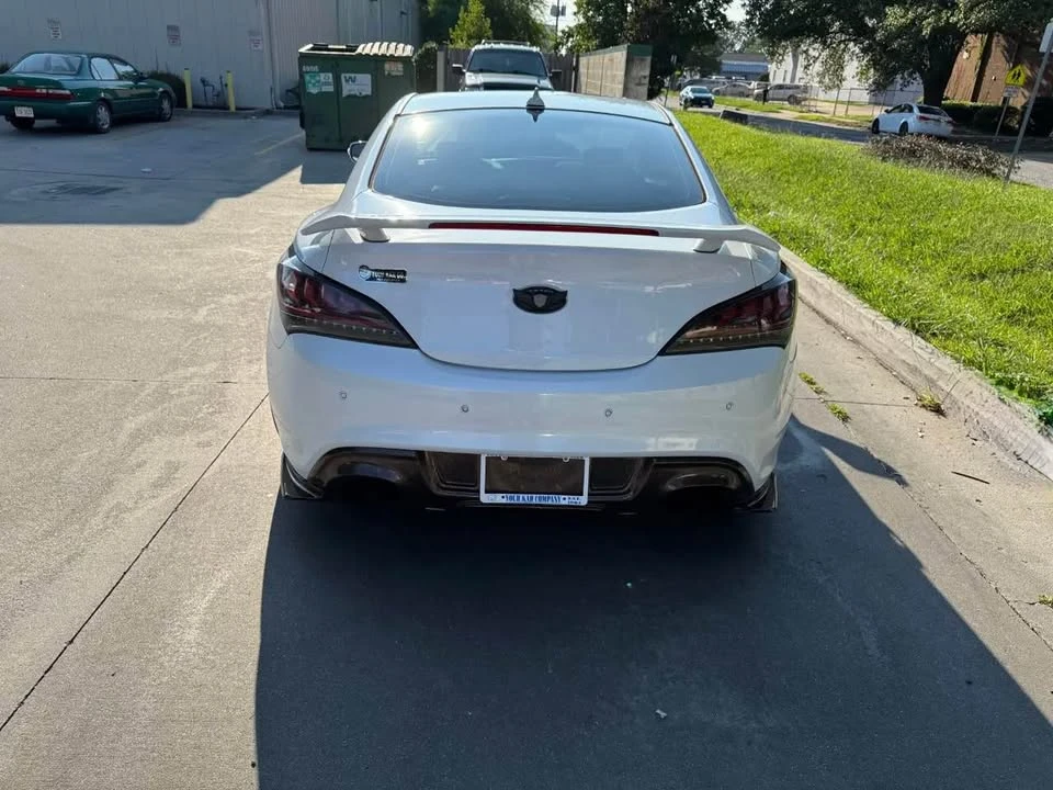 2016 Hyundai Genesis Coupe - Image 9 of 20