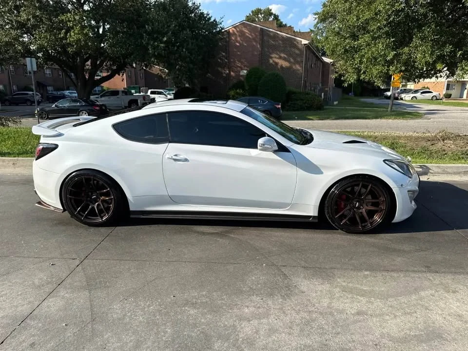 2016 Hyundai Genesis Coupe - Image 5 of 20