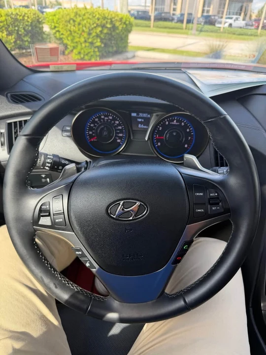 2016 Hyundai Genesis Coupe - Image 6 of 10