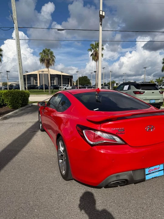 2016 Hyundai Genesis Coupe - Image 4 of 10