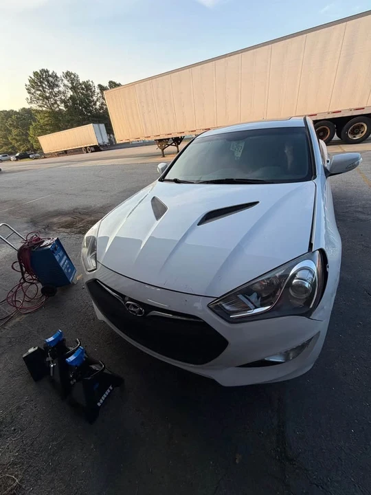 2016 Hyundai Genesis Coupe - Image 6 of 6
