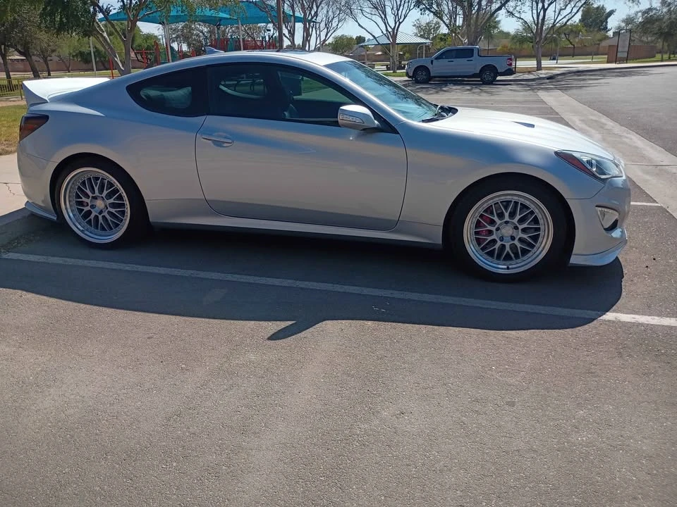 2016 Hyundai Genesis Coupe - Image 3 of 13