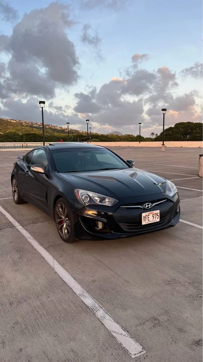2016 Hyundai Genesis Coupe - Image 2 of 10