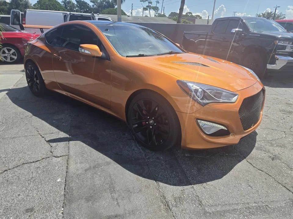 2016 Hyundai Genesis Coupe - Image 5 of 11