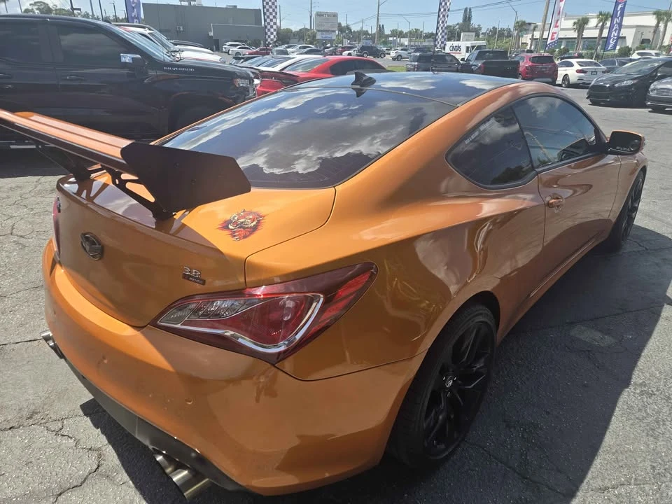 2016 Hyundai Genesis Coupe - Image 4 of 11