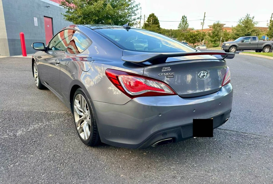 2016 Hyundai Genesis Coupe - Image 7 of 20