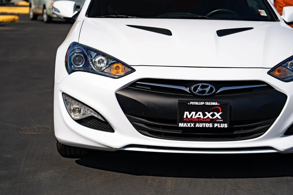 2016 Hyundai Genesis Coupe - Image 4 of 15