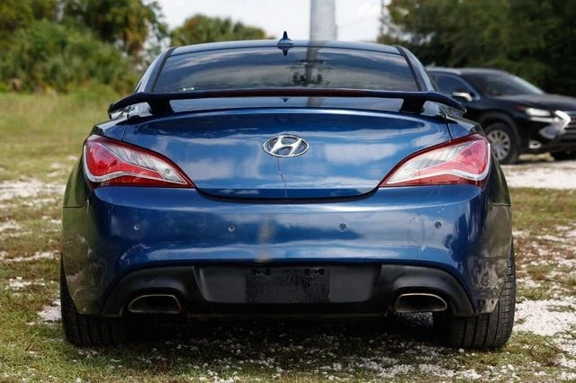 2016 Hyundai Genesis Coupe - Image 8 of 19