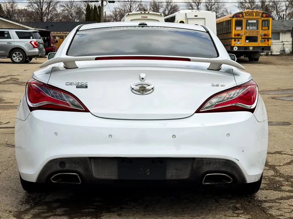 2016 Hyundai Genesis Coupe - Image 5 of 14
