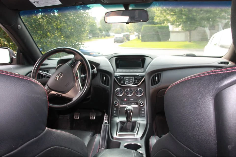2016 Hyundai Genesis Coupe - Image 14 of 20