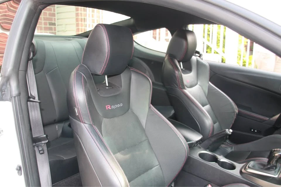 2016 Hyundai Genesis Coupe - Image 20 of 20