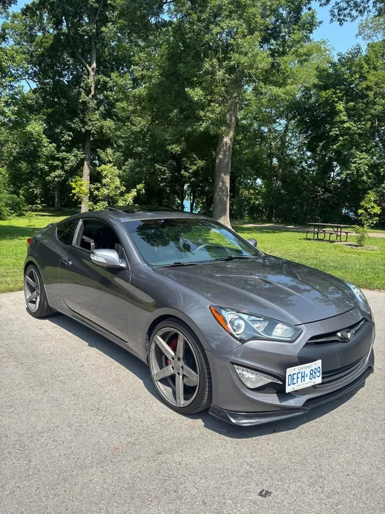 2016 Hyundai Genesis Coupe - Image 2 of 10