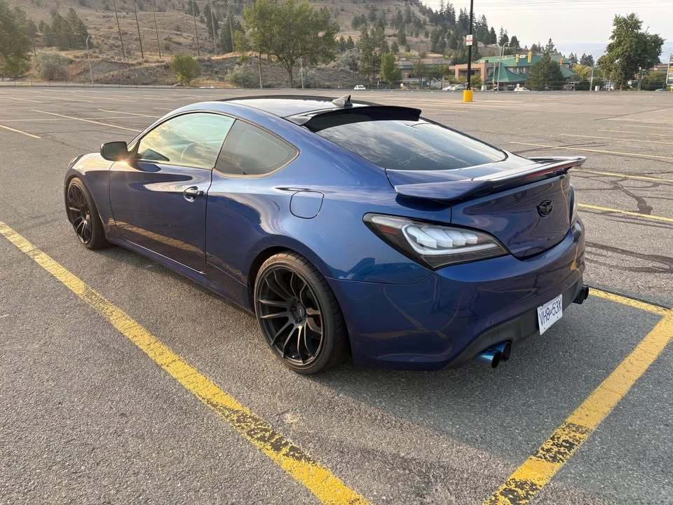 2016 Hyundai Genesis Coupe - Image 3 of 10