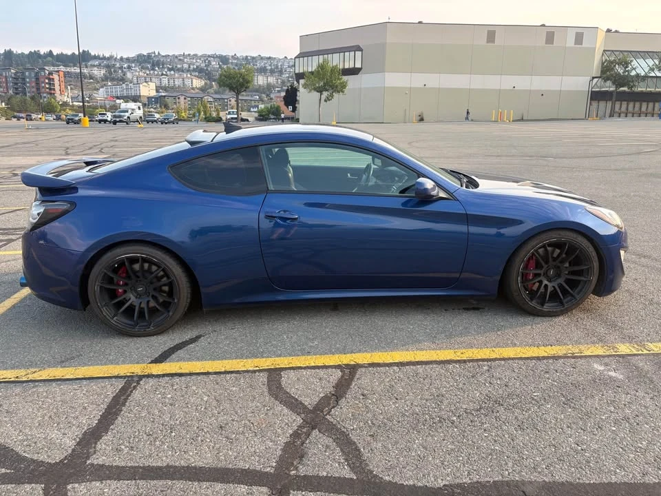 2016 Hyundai Genesis Coupe - Image 6 of 10