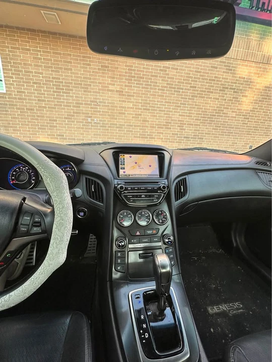 2016 Hyundai Genesis Coupe - Image 4 of 4