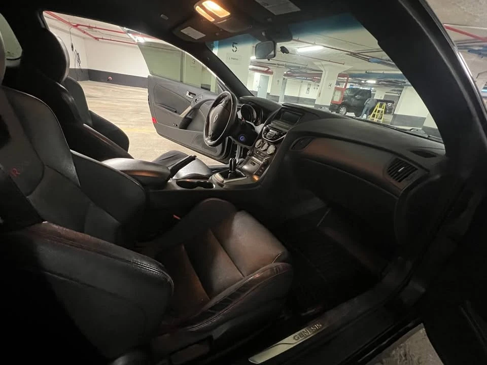 2016 Hyundai Genesis Coupe - Image 8 of 11