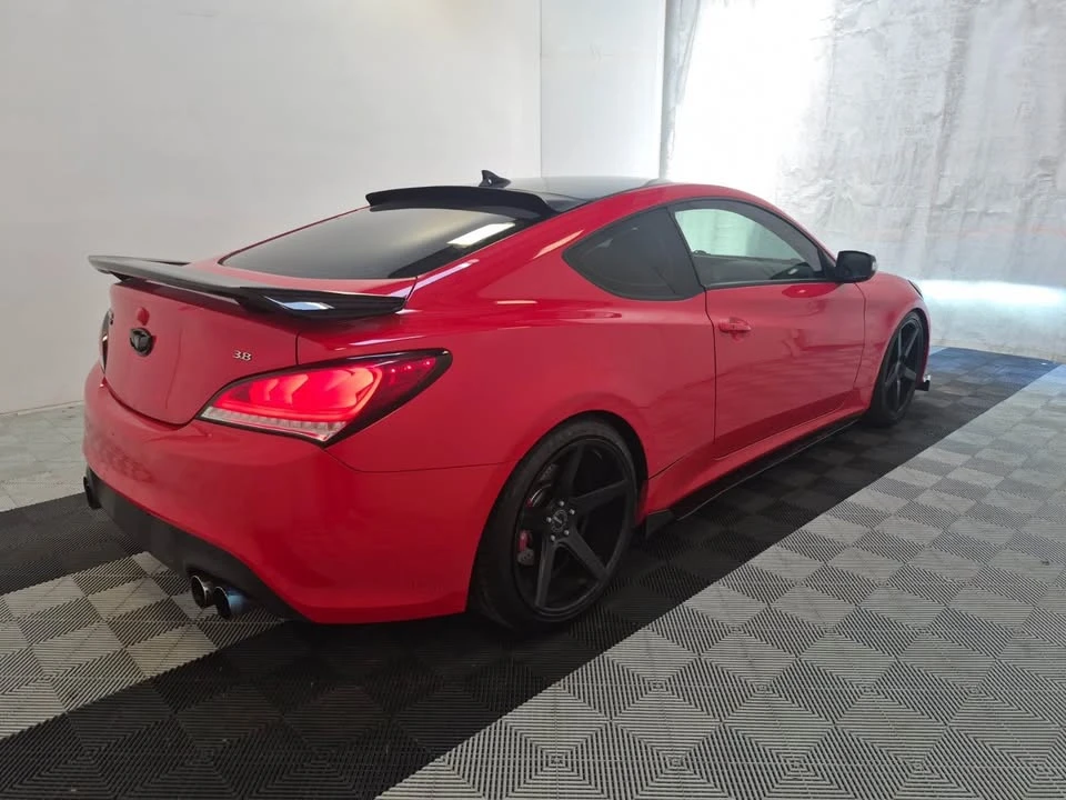 2016 Hyundai Genesis Coupe - Image 2 of 17