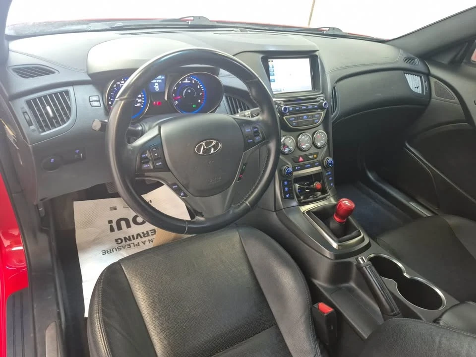 2016 Hyundai Genesis Coupe - Image 9 of 17