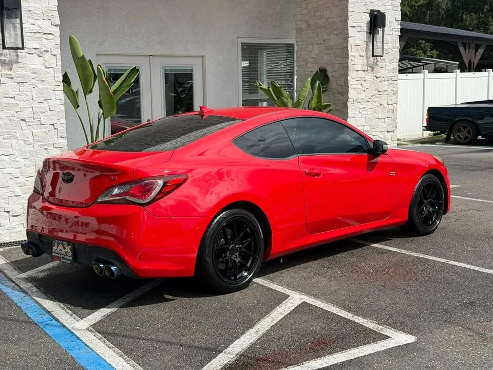 2016 Hyundai Genesis Coupe - Image 16 of 20