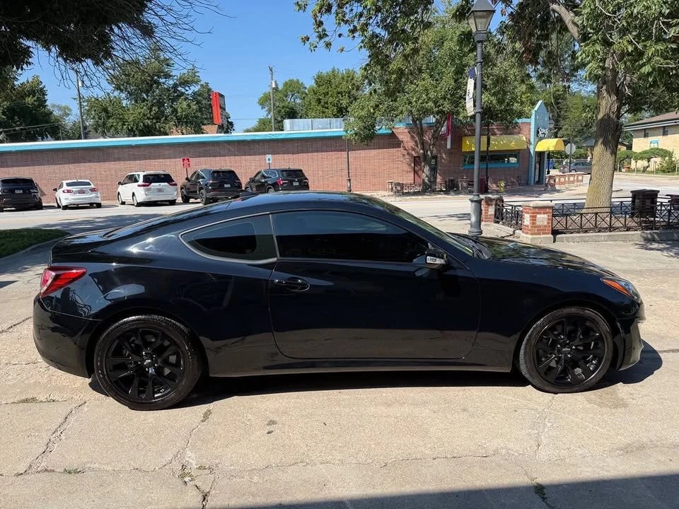 2016 Hyundai Genesis Coupe - Image 4 of 18