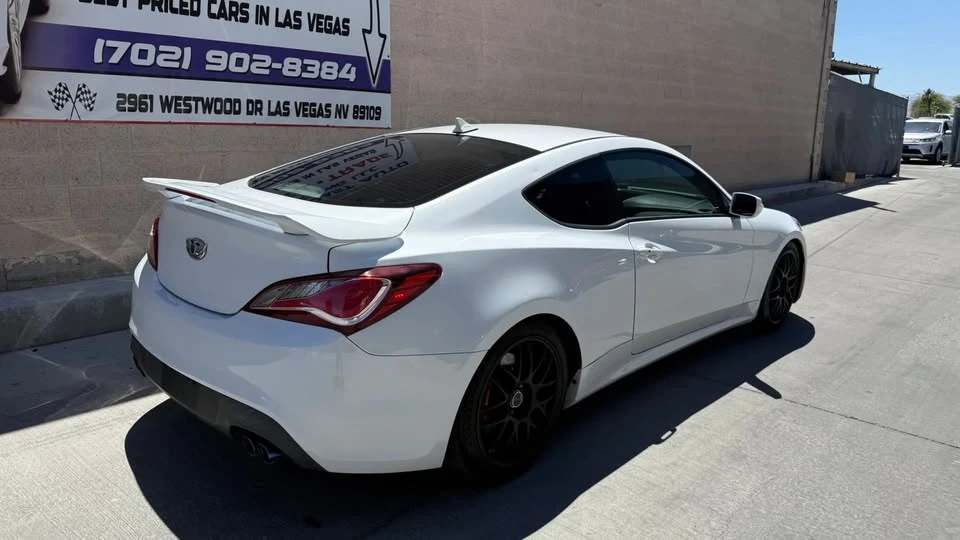 2016 Hyundai Genesis Coupe - Image 2 of 19
