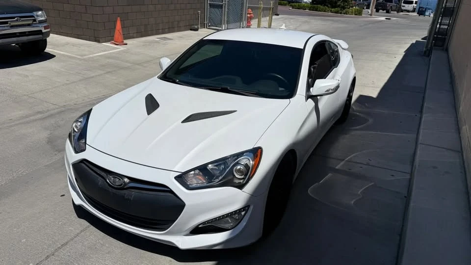 2016 Hyundai Genesis Coupe - Image 8 of 19