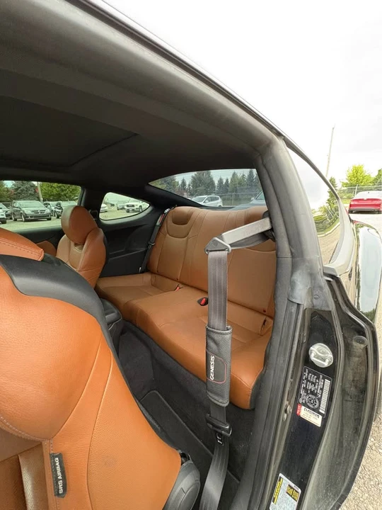 2016 Hyundai Genesis Coupe - Image 7 of 8