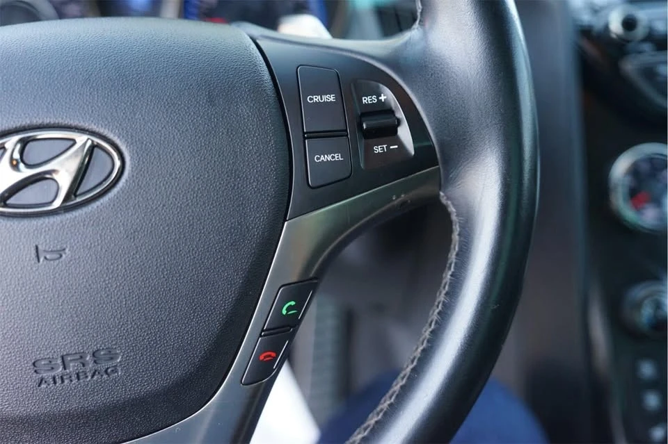 2016 Hyundai Genesis Coupe - Image 19 of 20
