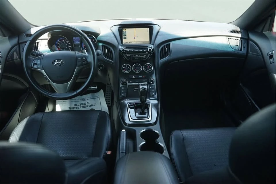 2016 Hyundai Genesis Coupe - Image 16 of 20