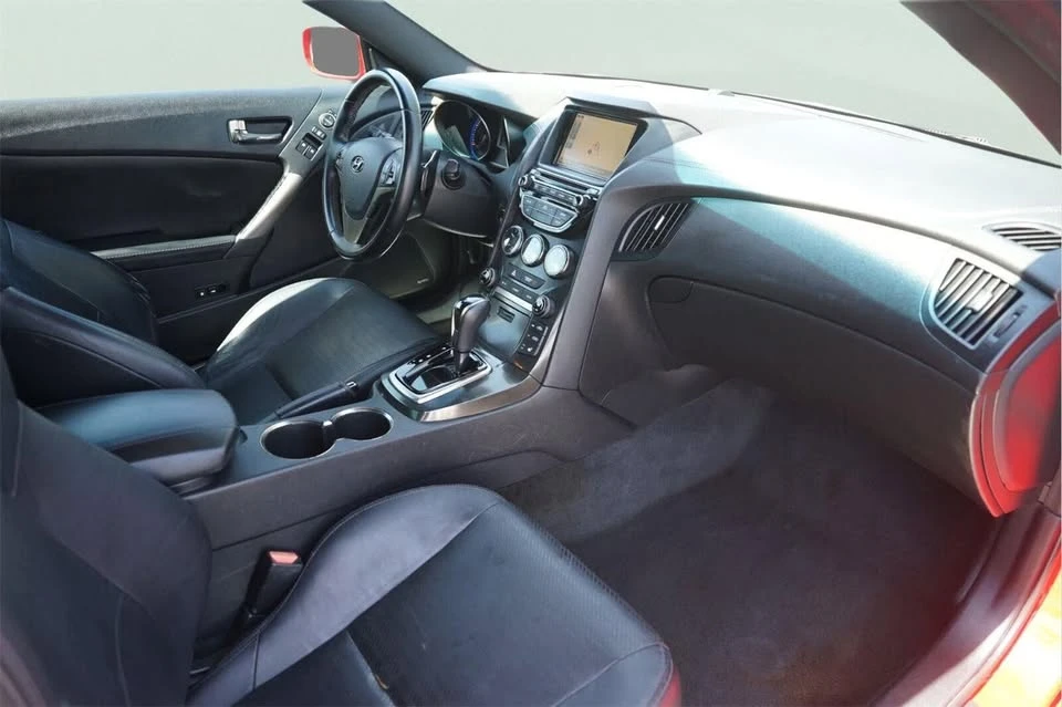 2016 Hyundai Genesis Coupe - Image 13 of 20