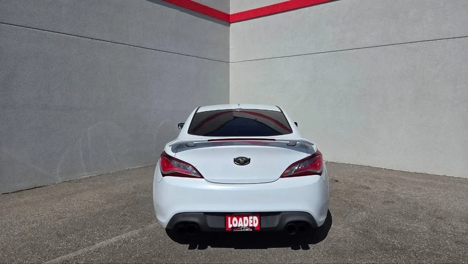 2016 Hyundai Genesis Coupe - Image 7 of 17