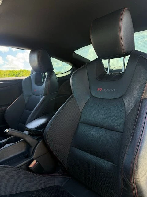 2016 Hyundai Genesis Coupe - Image 11 of 13