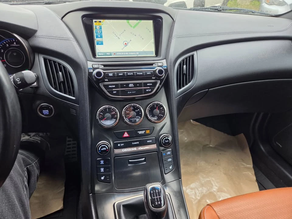 2016 Hyundai Genesis Coupe - Image 19 of 20