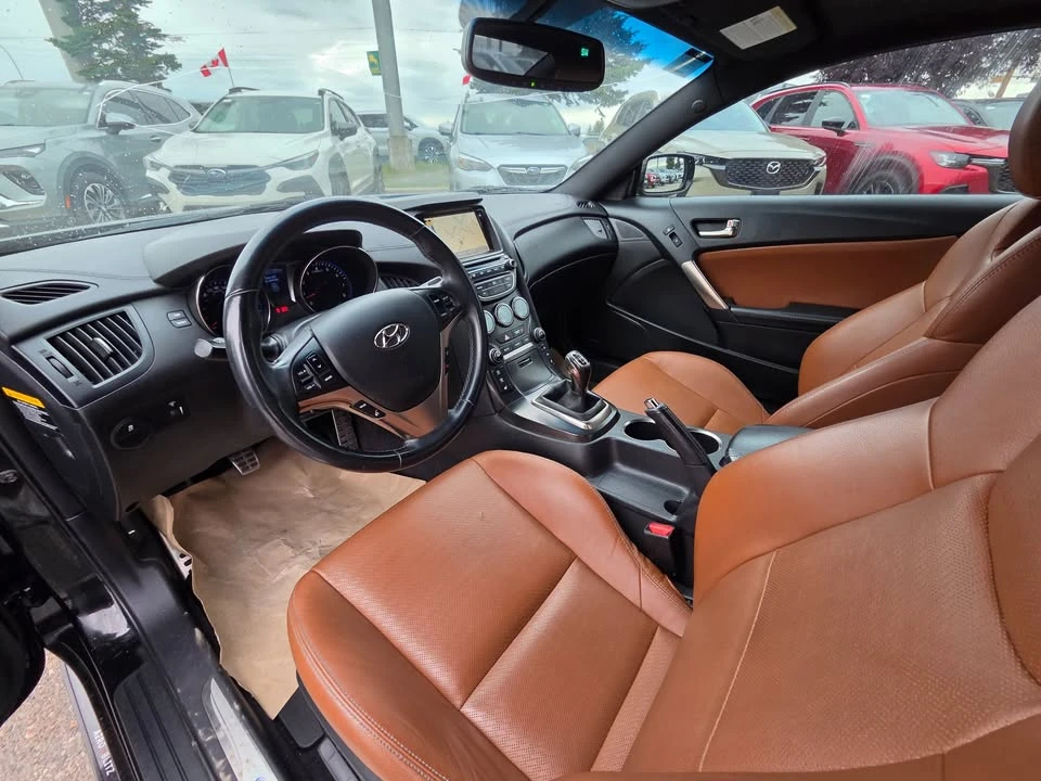 2016 Hyundai Genesis Coupe - Image 14 of 20