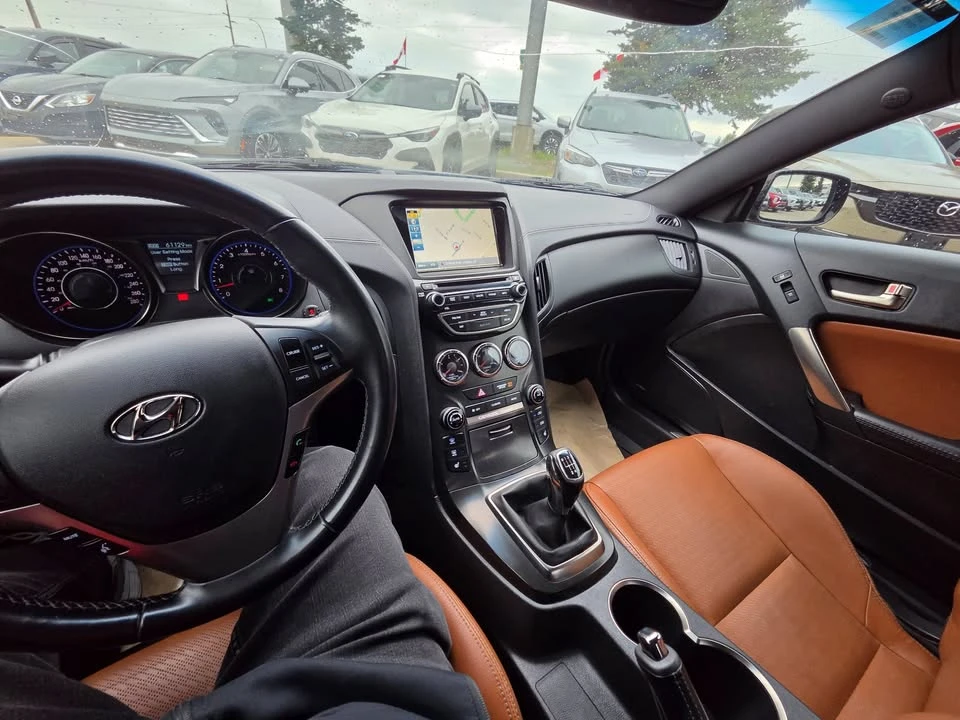 2016 Hyundai Genesis Coupe - Image 17 of 20