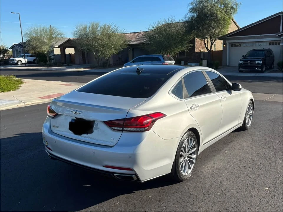 2016 Hyundai Genesis - Image 5 of 20