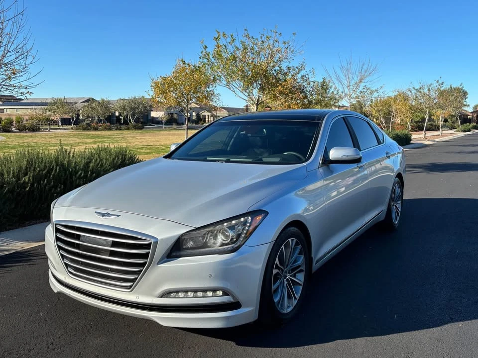 2016 Hyundai Genesis - Image 8 of 20