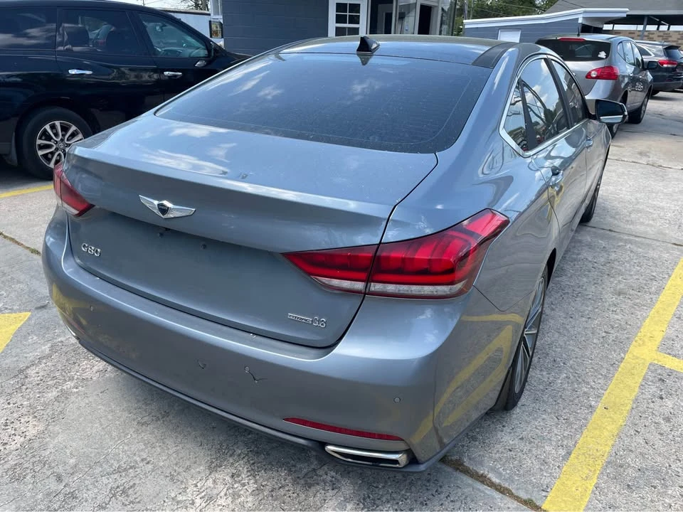 2016 Hyundai Genesis - Image 5 of 10