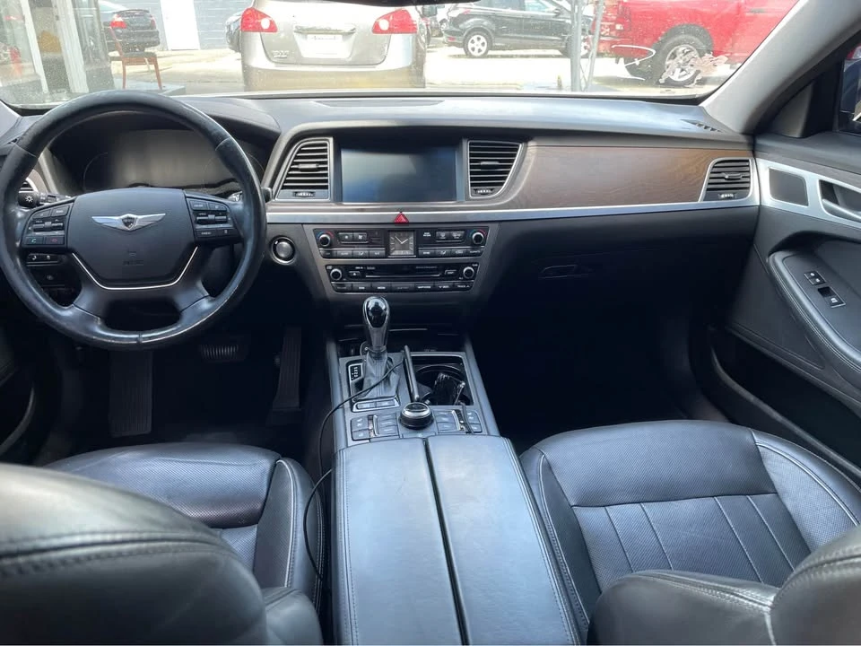 2016 Hyundai Genesis - Image 7 of 10
