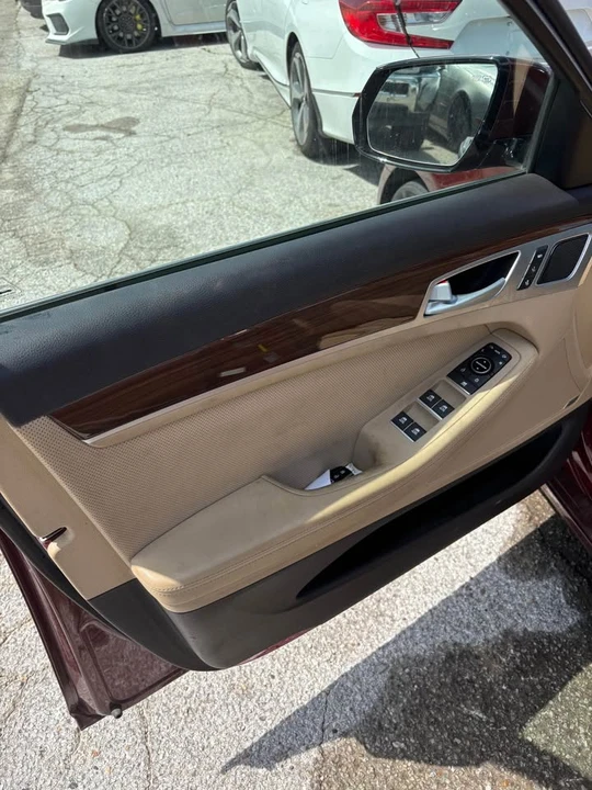 2016 Hyundai Genesis - Image 6 of 10