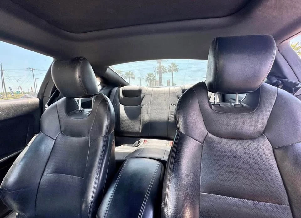 2016 Hyundai Genesis - Image 8 of 8