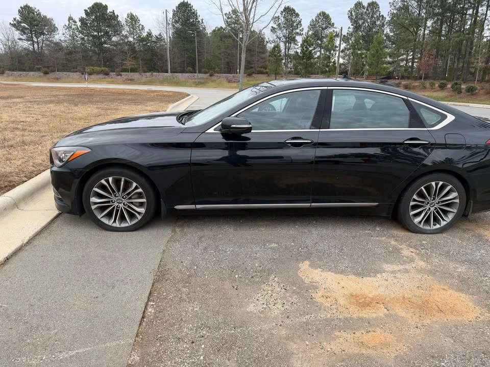 2016 Hyundai Genesis - Image 4 of 5