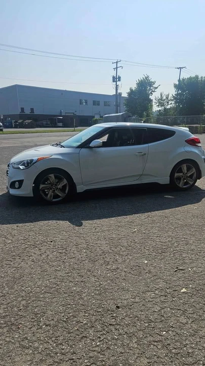 2016 Hyundai Veloster - Image 3 of 15